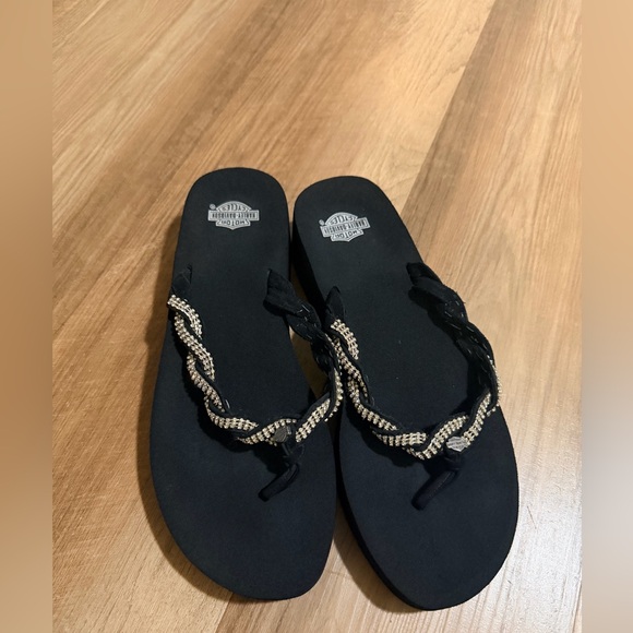 Harley-Davidson Women's Daphne Motorcycle Flip-Flop
Black rhinestones wedge 9 - Picture 2 of 12